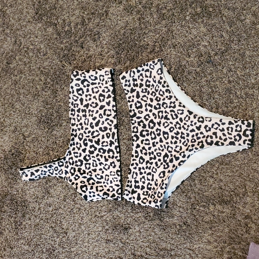 Bathing suit